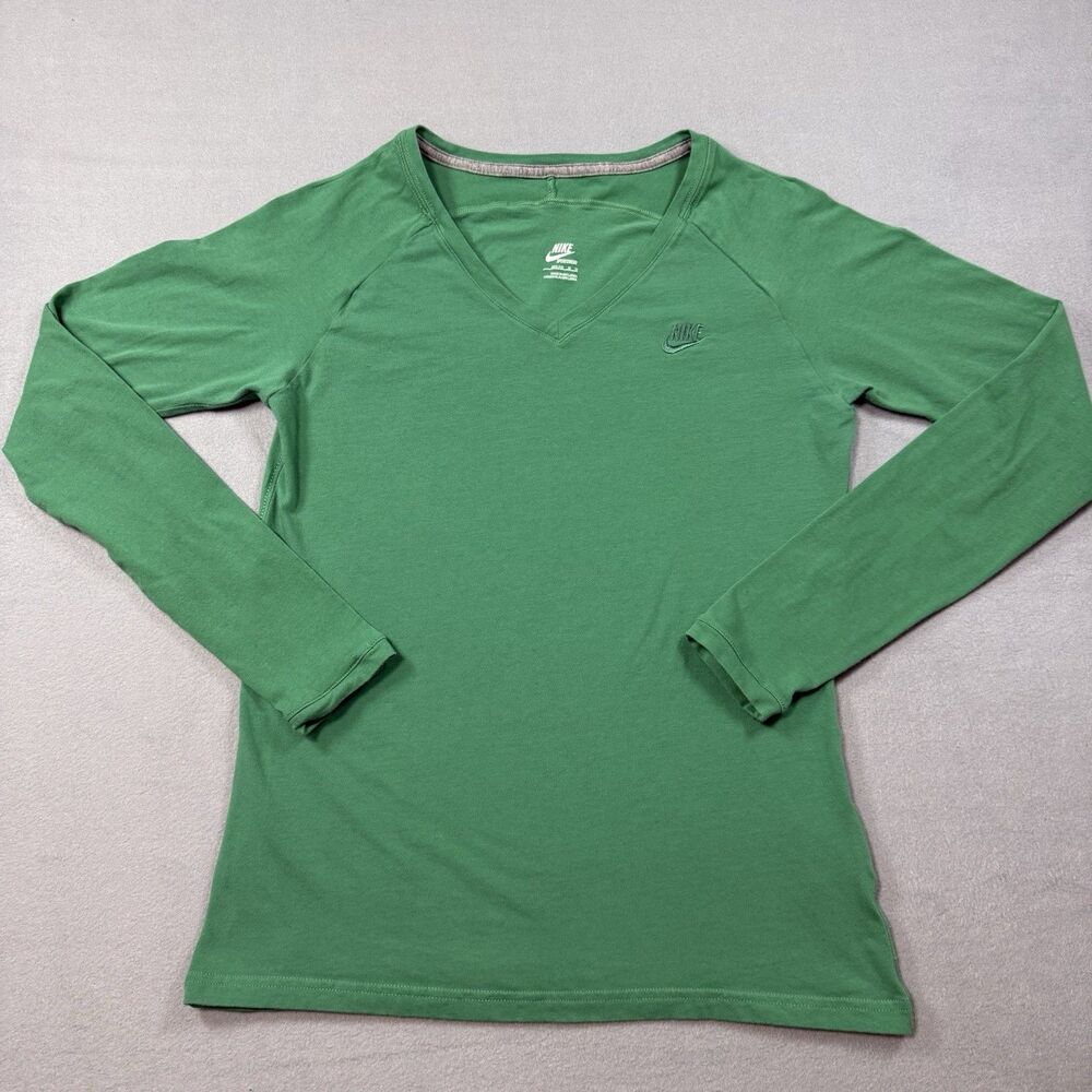 Nike Sportswear Women's Medium Green Long Sleeve V-Neck Shirt Embroidered Logo